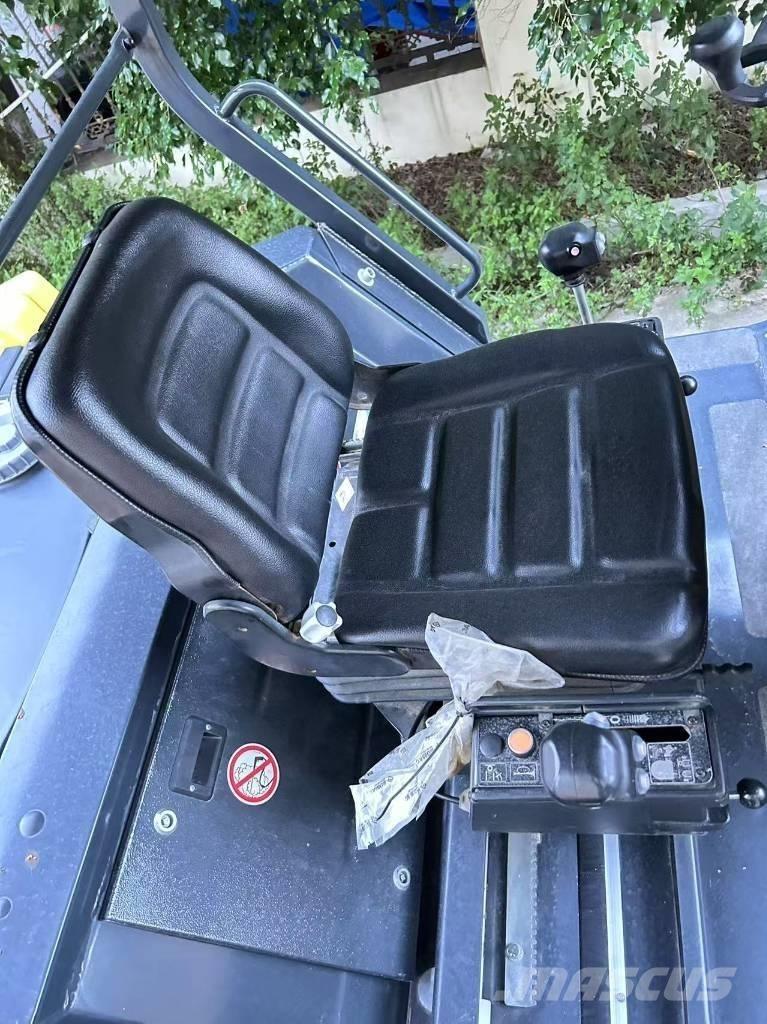 Bomag BW 203 SL-4 Divvalču grunts veltņi