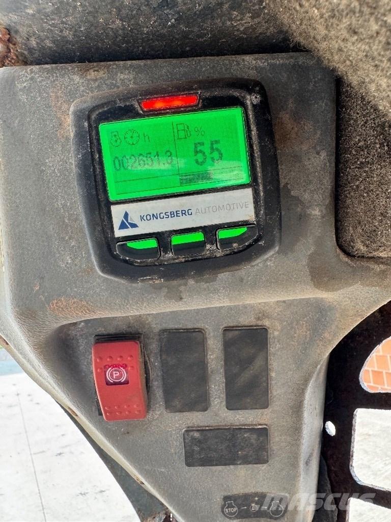 Gehl V 400 Lietoti riteņu kompaktiekrāvēji