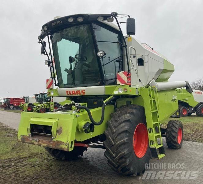 CLAAS AVERO 240 Ražas novākšanas kombaini