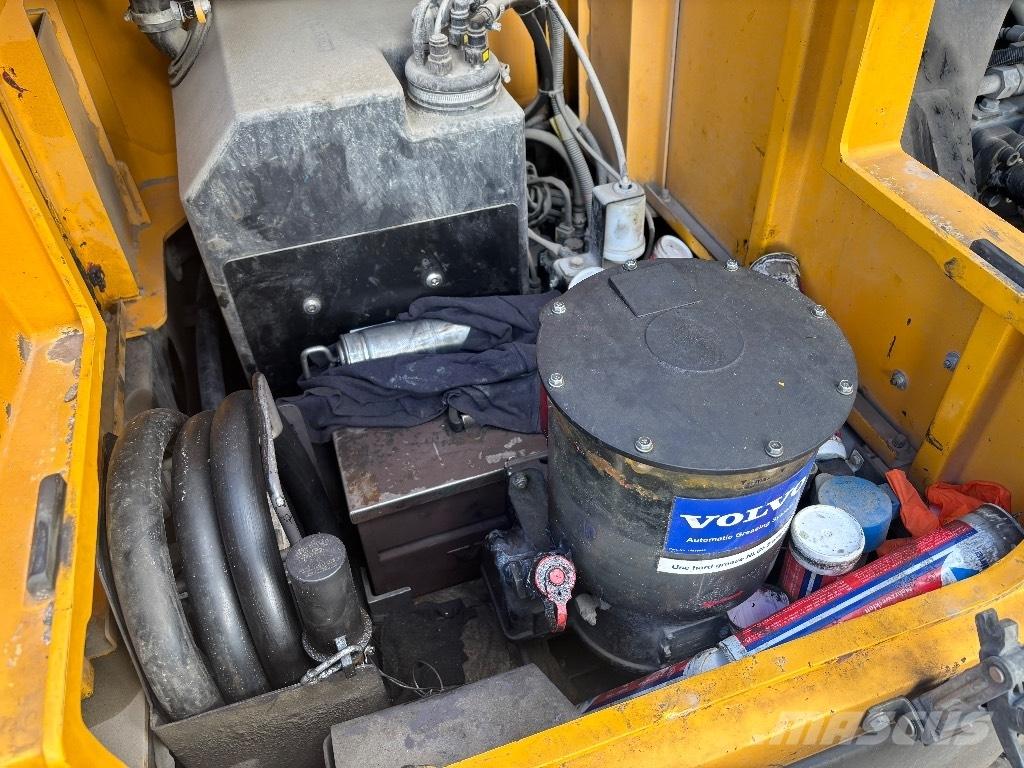 Volvo EC 380 EL Kāpurķēžu ekskavatori
