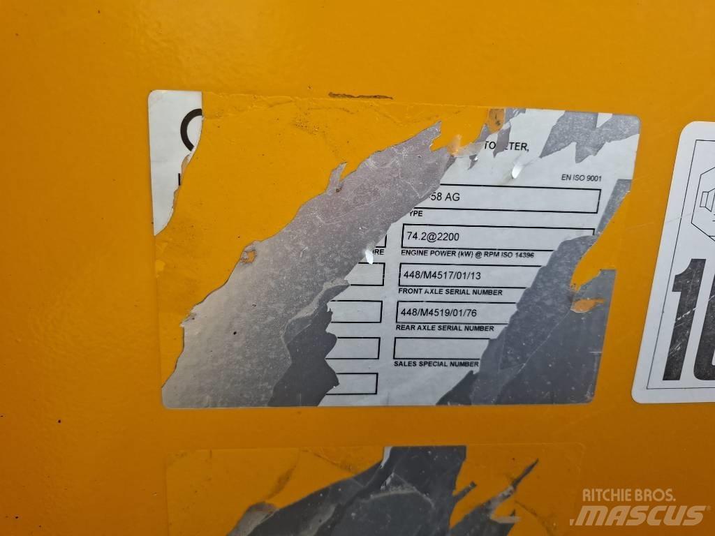 JCB 527-58 Teleskopiskie manipulatori