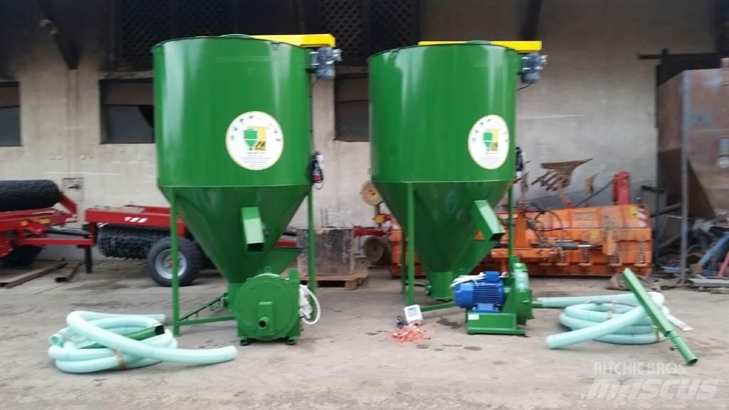  M-Rol 2000 kg Skābbarības atgriezēji/skābbarības bedres