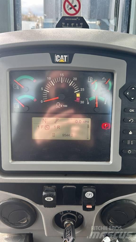 CAT 140 M Greideri