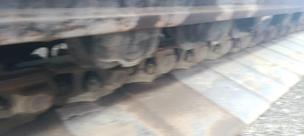 CAT 330 L Kāpurķēžu ekskavatori