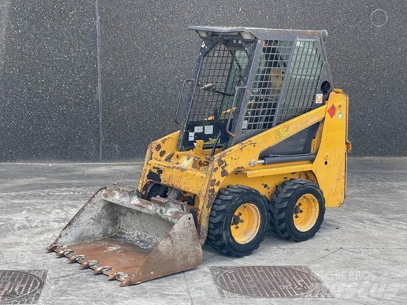 Bobcat S 70 Lietoti riteņu kompaktiekrāvēji