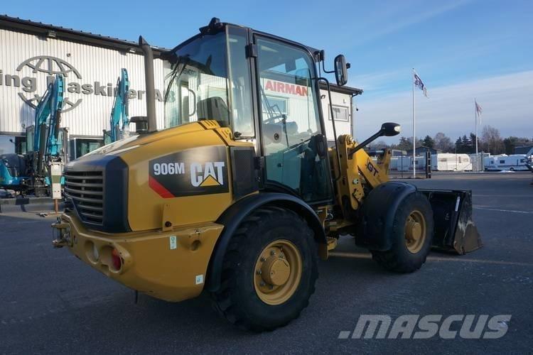 CAT 906 M Iekrāvēji uz riteņiem
