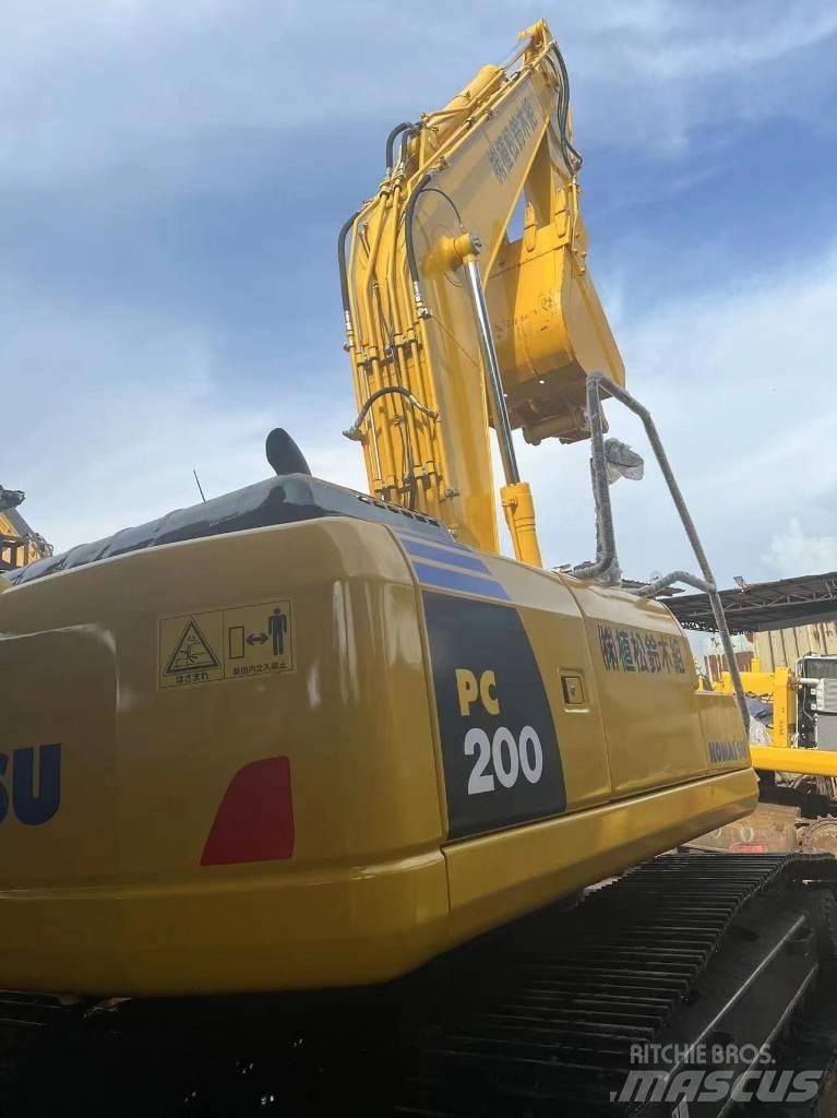 Komatsu PC 200-7L Kāpurķēžu ekskavatori