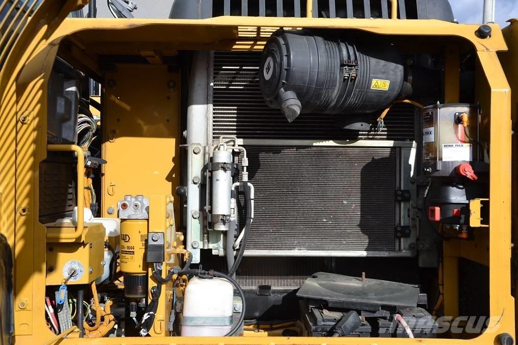 CAT 319 D L Kāpurķēžu ekskavatori