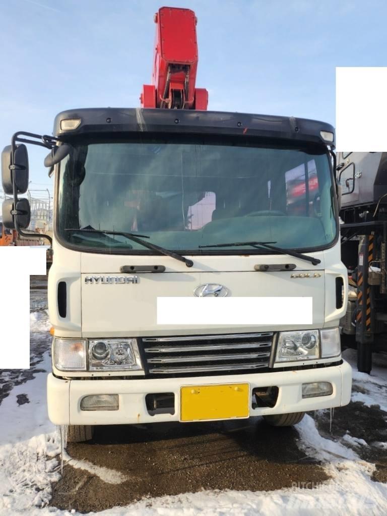  HANSHIN HS4070 Pacēlāji uz automašīnas bāzes
