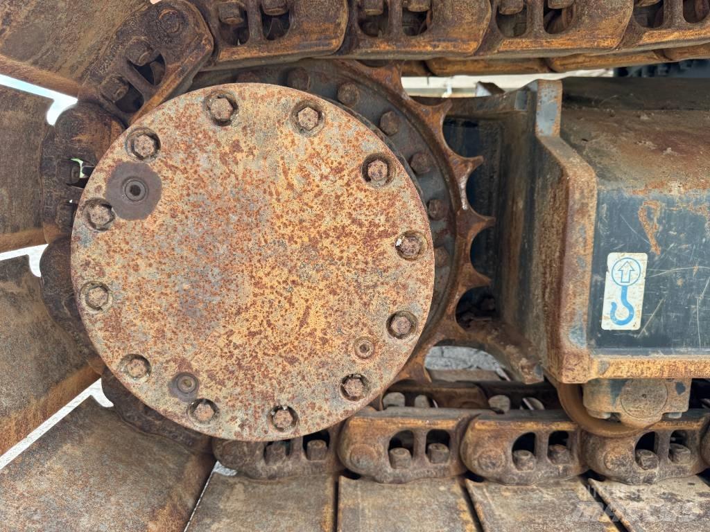 Hitachi ZX250-7 Kāpurķēžu ekskavatori