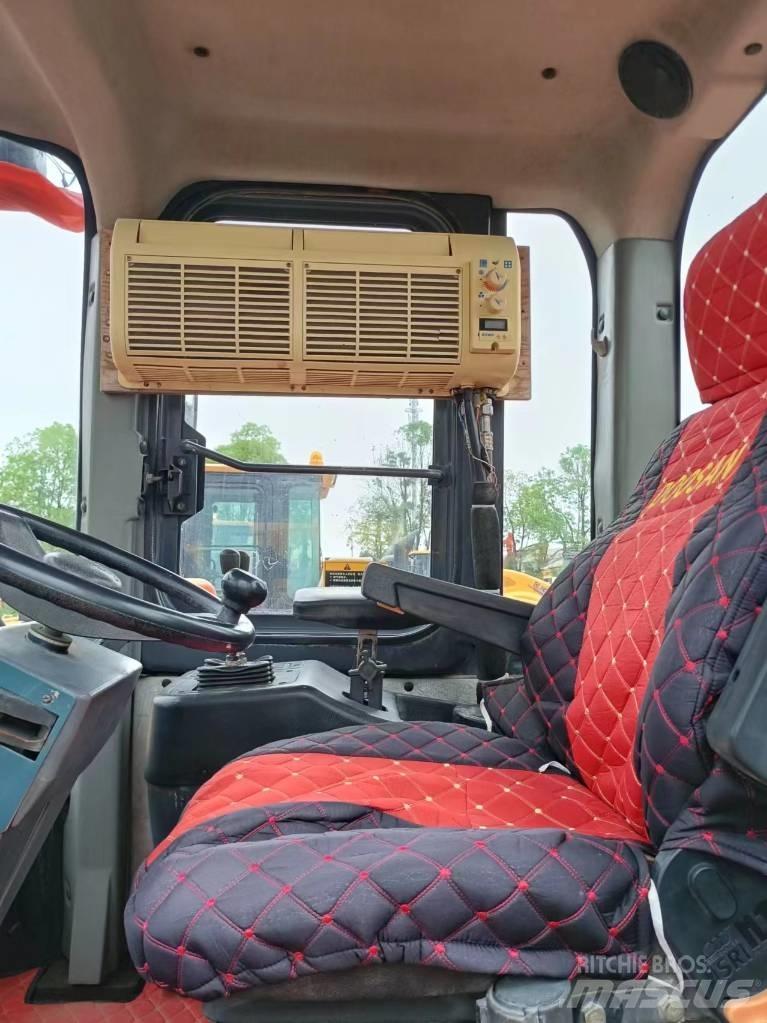 Doosan DL505 Iekrāvēji uz riteņiem