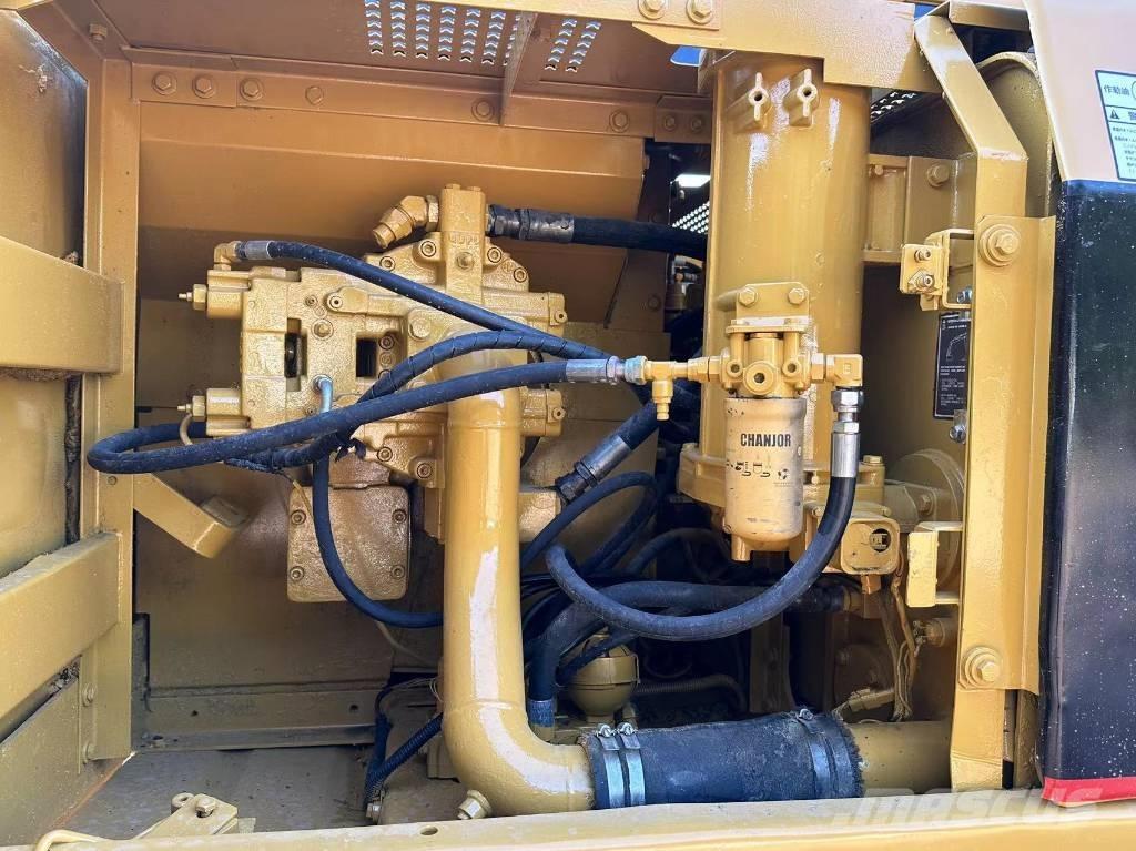 CAT 320 B L Kāpurķēžu ekskavatori