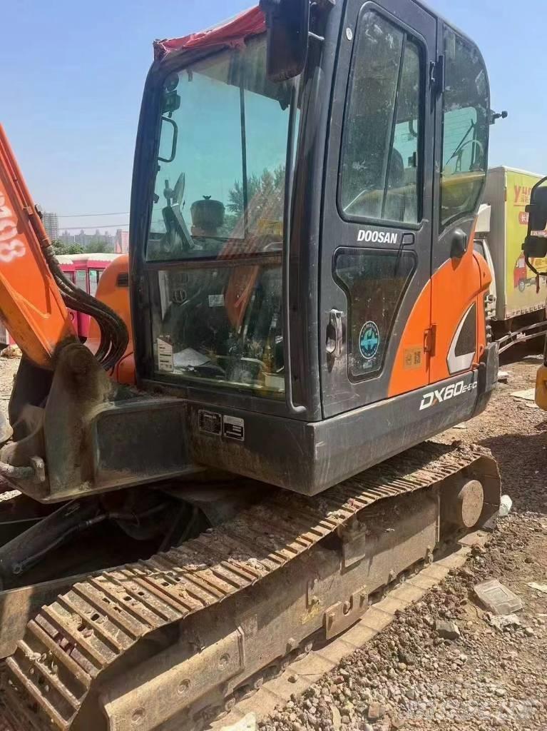 Doosan DX 60 Mini ekskavatori < 7 t