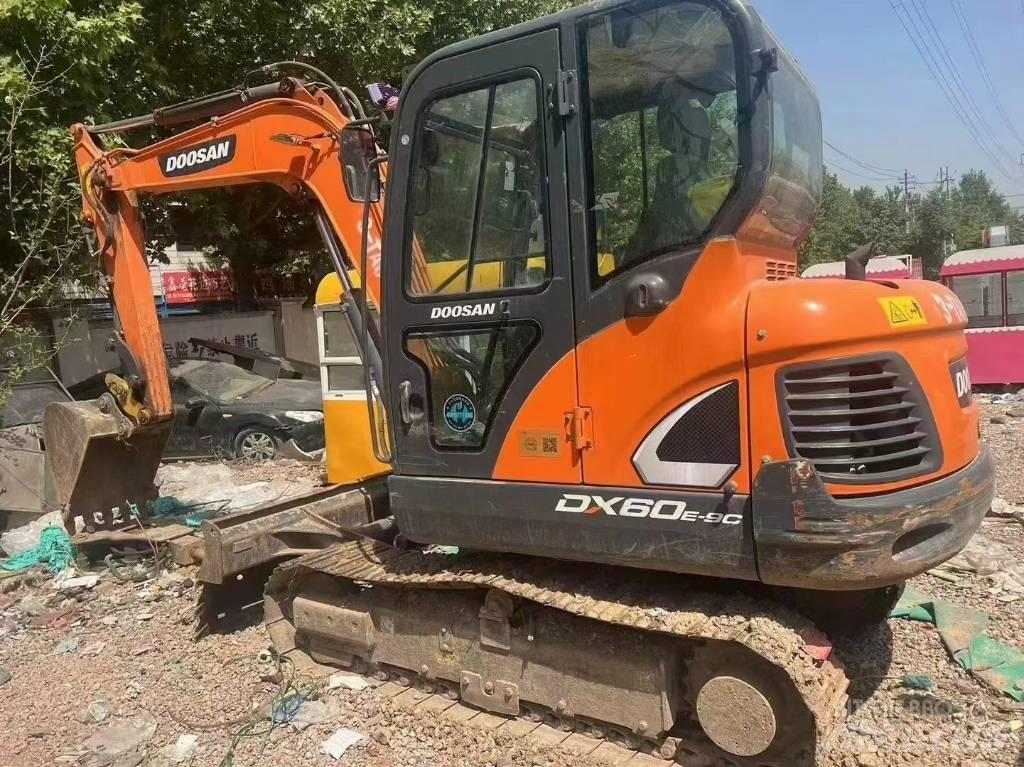 Doosan DX 60 Mini ekskavatori < 7 t
