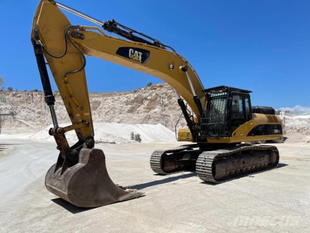 CAT 330 D LN Kāpurķēžu ekskavatori
