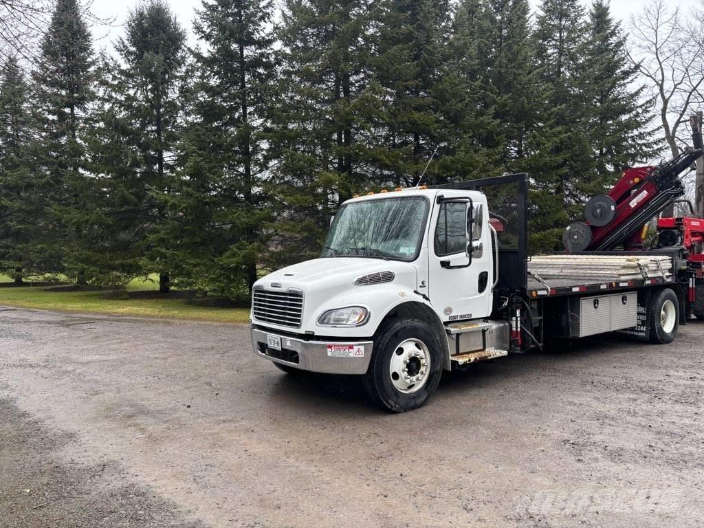 Freightliner M2-106 Kāpurķēžu ceļamkrāni