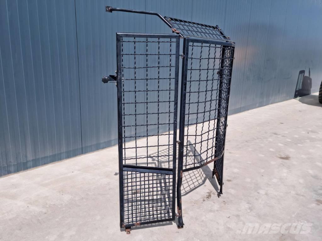 CAT 938K / 938M Kabīnes un interjers