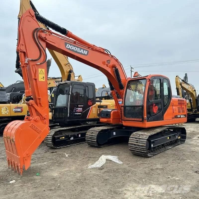 Hitachi ZX 160 Kāpurķēžu ekskavatori