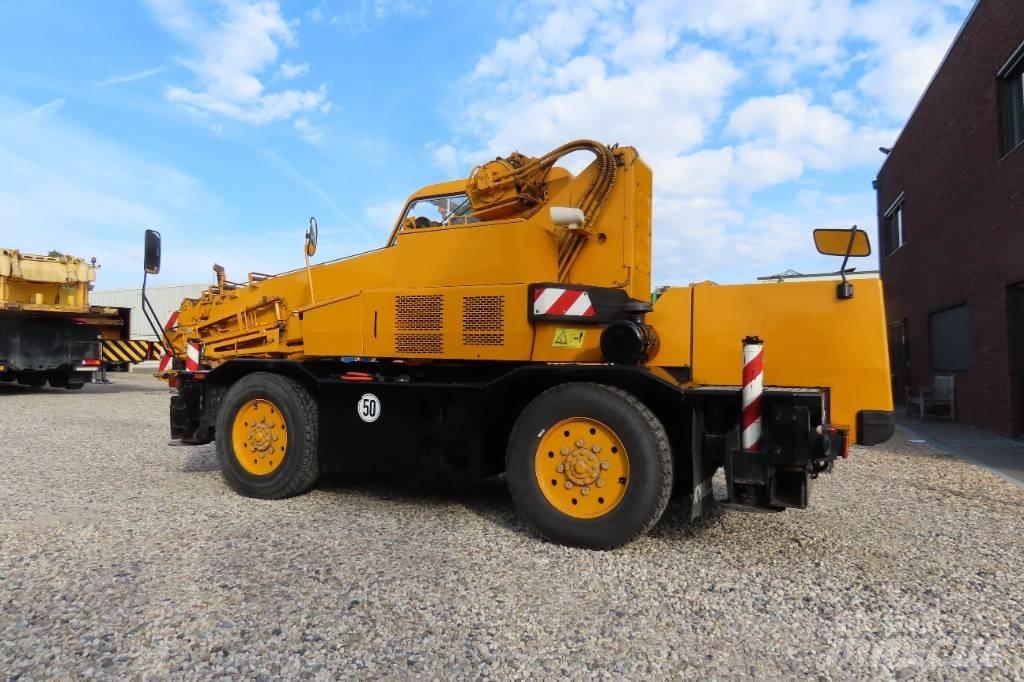 Kobelco RK 70 MZ Celtņi nelīdzenām virsmām
