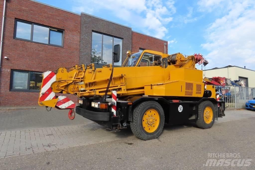 Kobelco RK 70 MZ Celtņi nelīdzenām virsmām