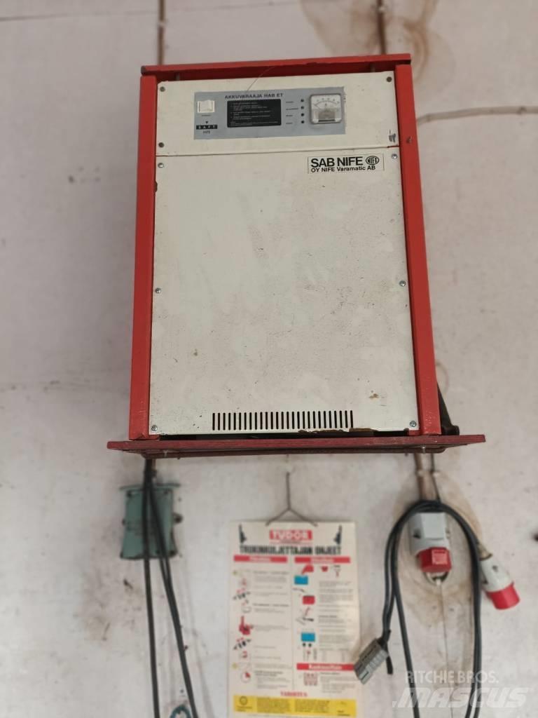 Datsun 10 Elektriskie iekrāvēji