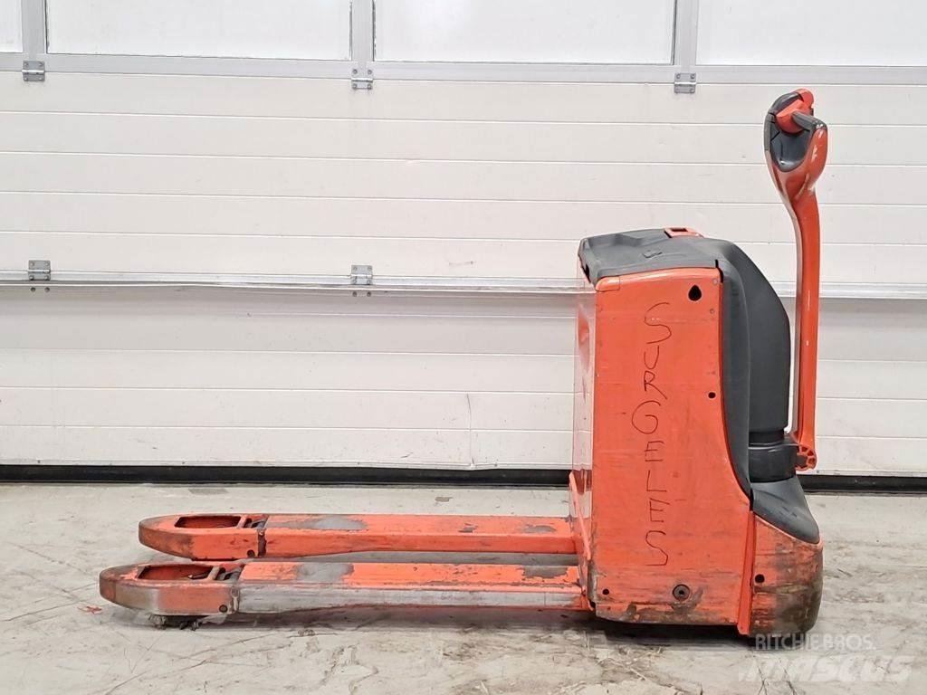 Linde T16 Zemie palešu pacēlāji