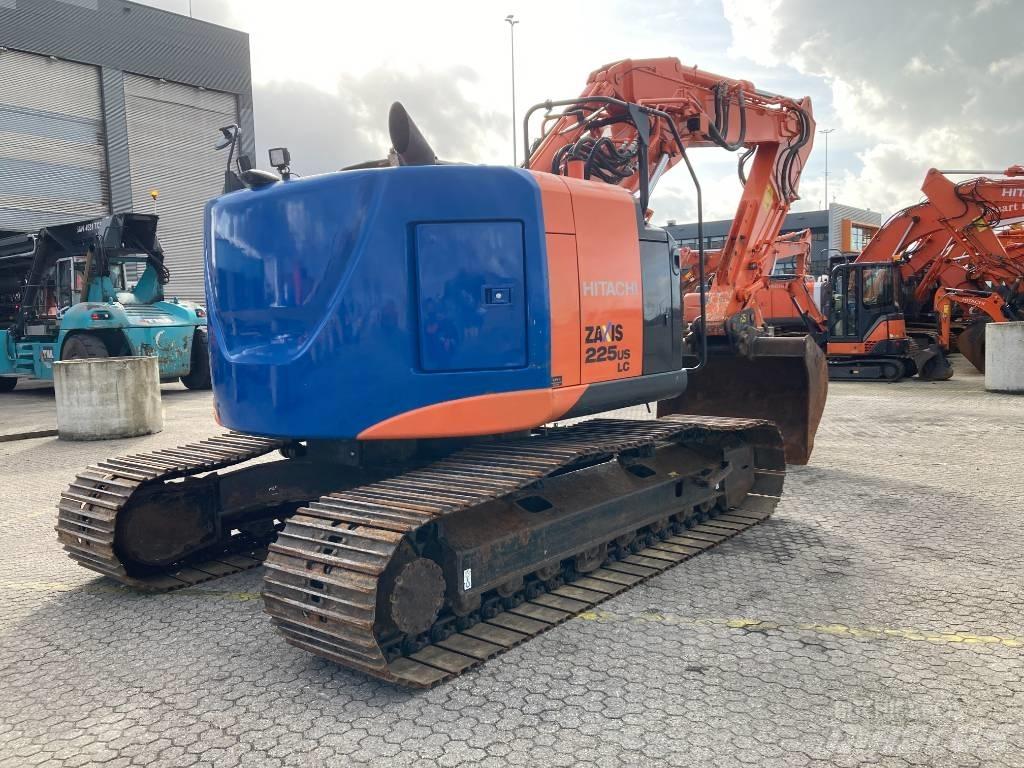 Hitachi ZX225USLC-5B Kāpurķēžu ekskavatori