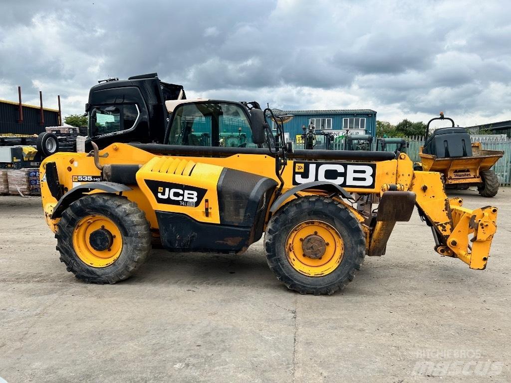 JCB 535-140 Teleskopiskie manipulatori
