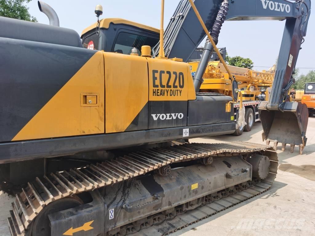 Volvo EC 220 Kāpurķēžu ekskavatori