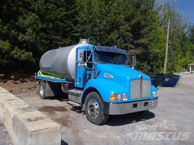 Kenworth T 300 Kombinētās vakumsūkņa mašīnas