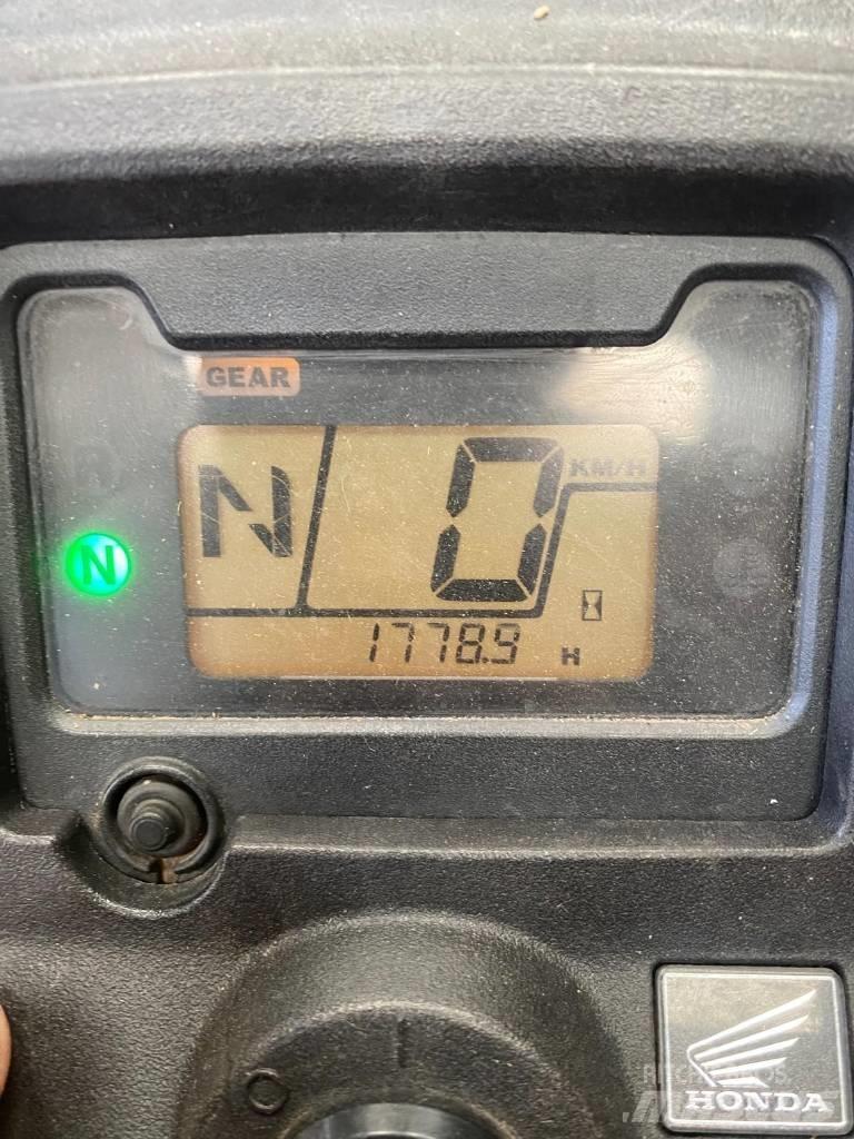 Honda TRX420FM1 Visurgājēji