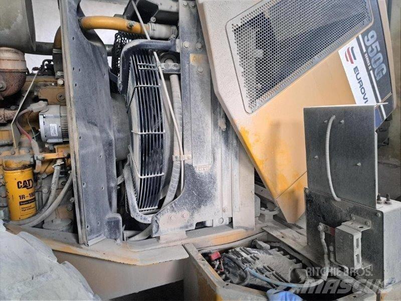 CAT 950 Iekrāvēji uz riteņiem