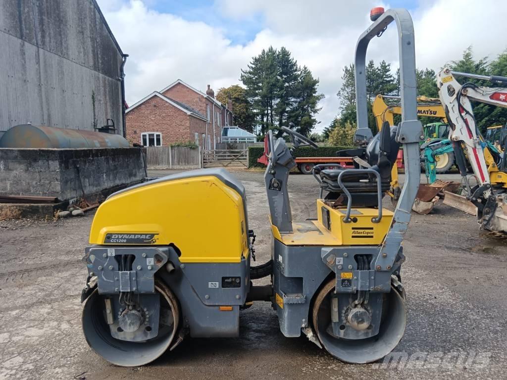 Dynapac CC 1200 Divvalču grunts veltņi