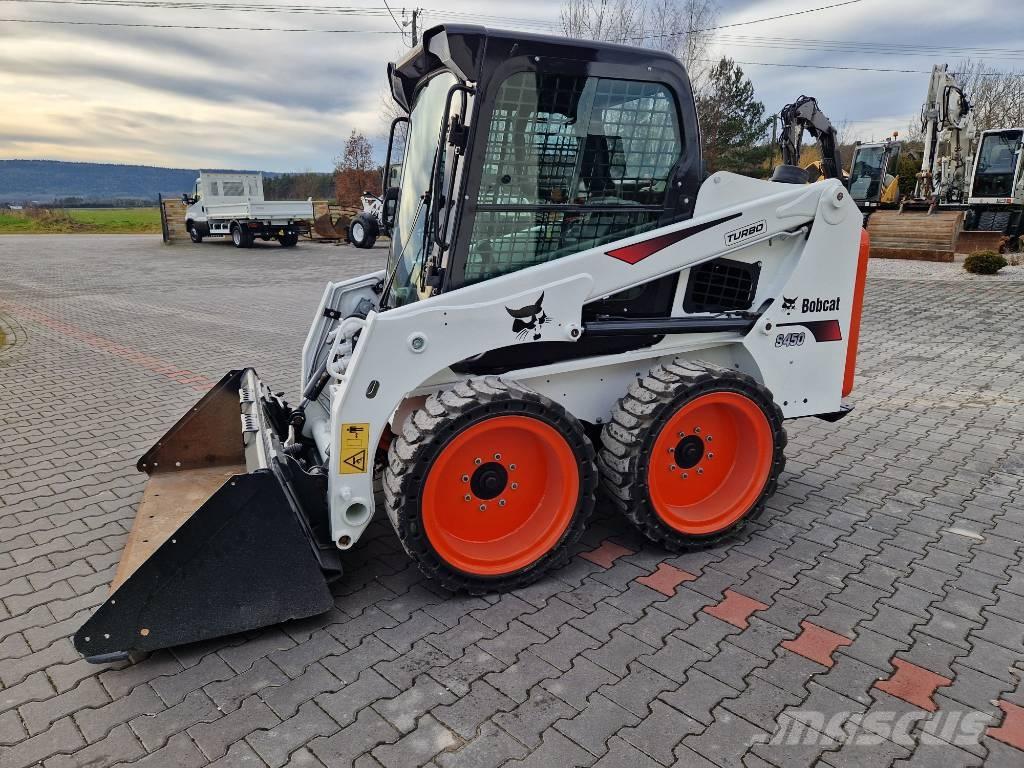 Bobcat S 450 Lietoti riteņu kompaktiekrāvēji