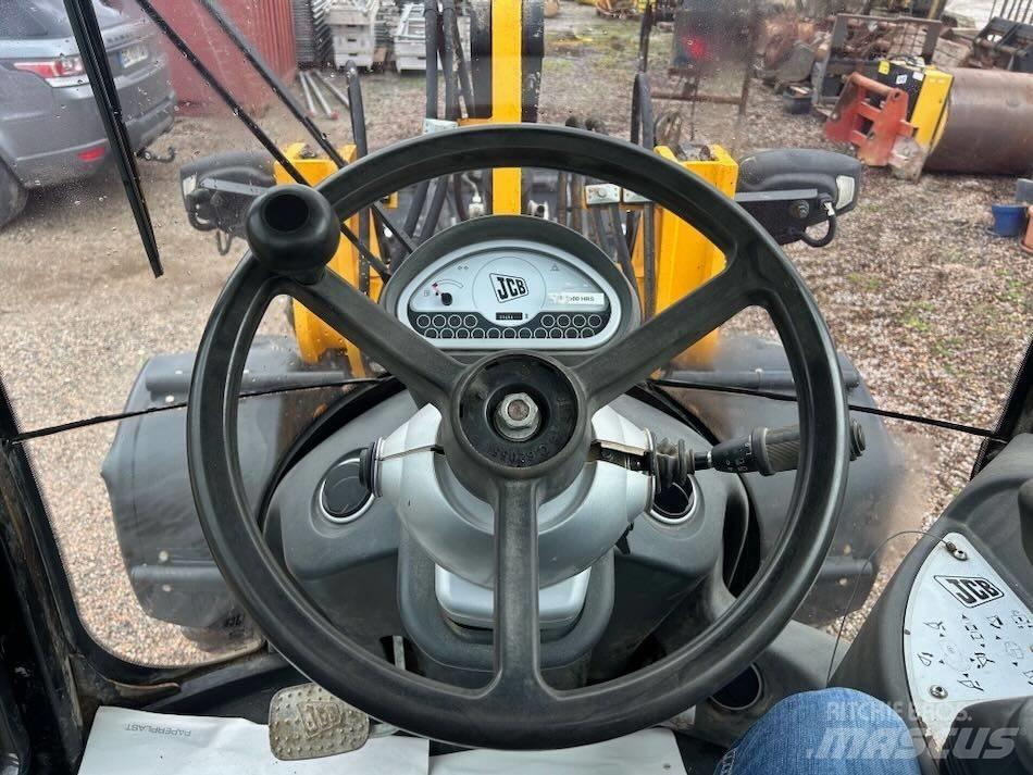 JCB 406 B Iekrāvēji uz riteņiem
