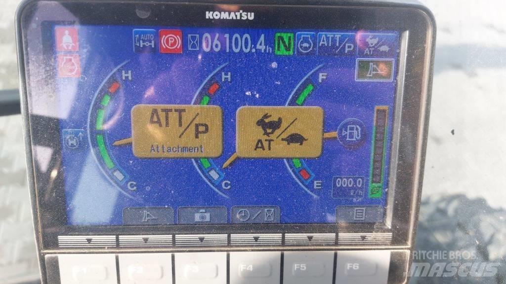Komatsu PW 148-10 Ekskavatori uz riteņiem