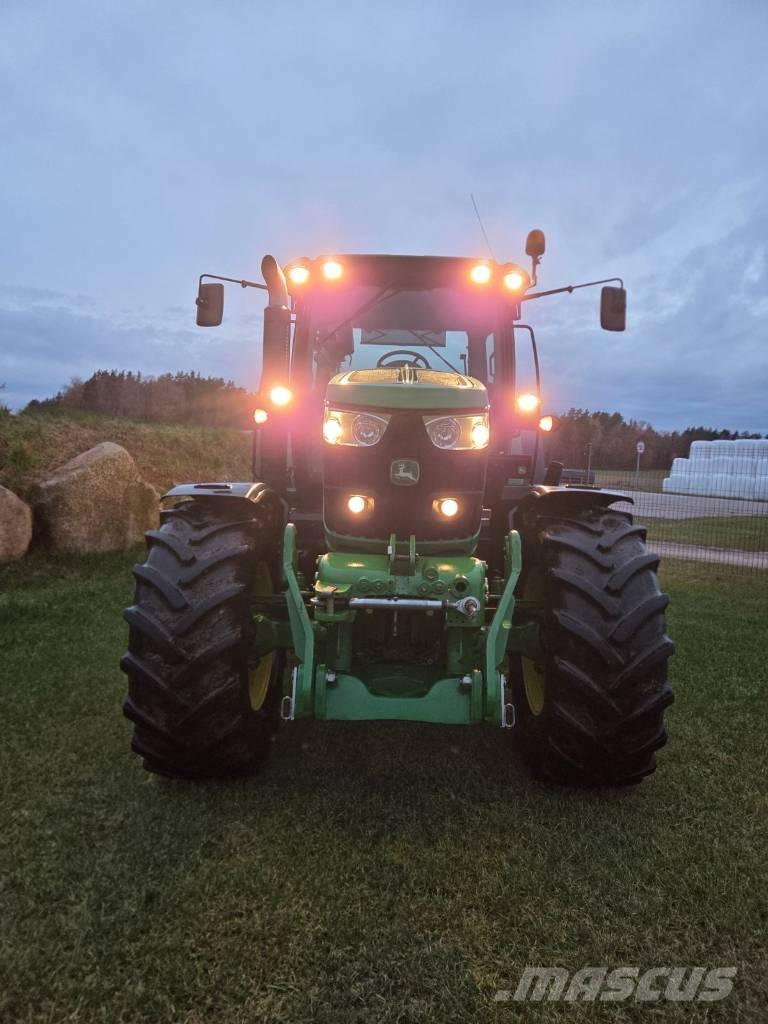 John Deere 6150R Traktori