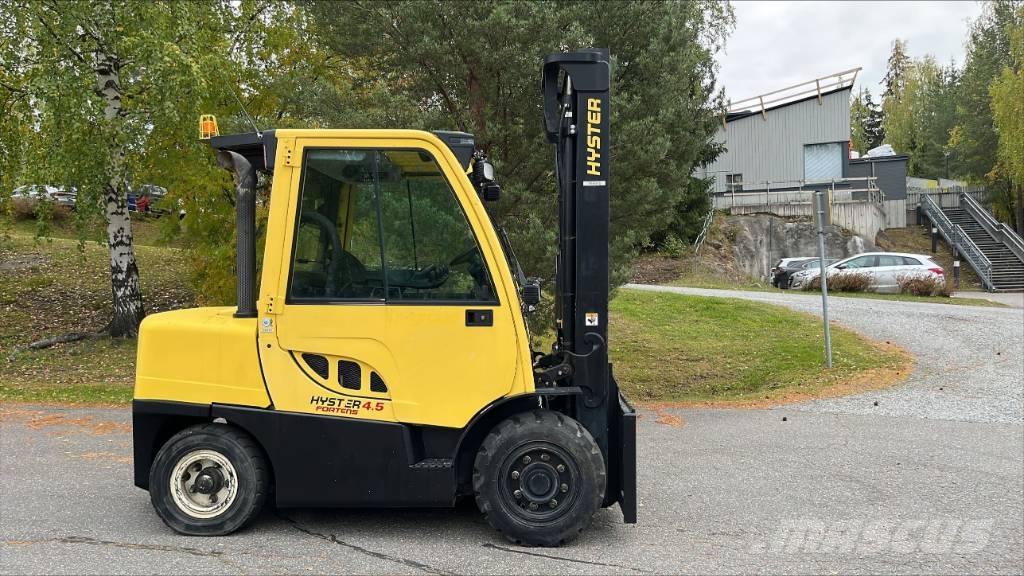 Hyster H4.5 FT S5 Tehnika ar dīzeļa dzinēju