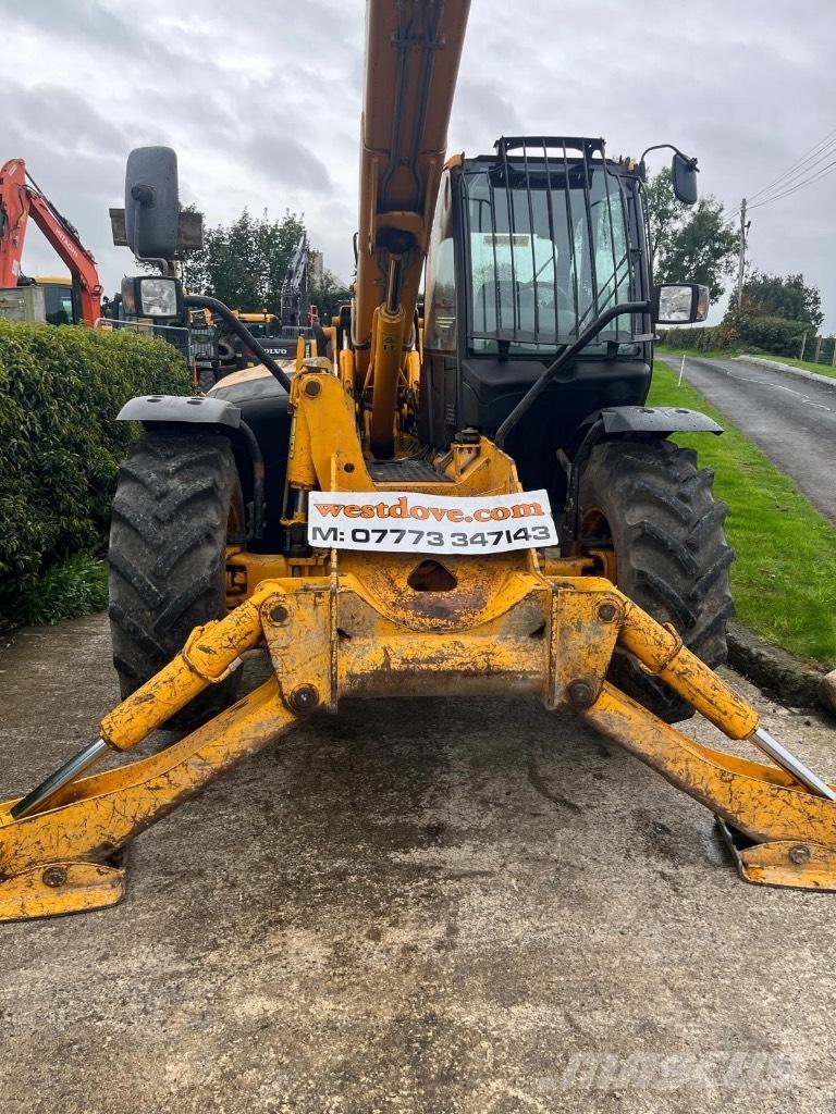 JCB 535-140 Teleskopiskie manipulatori