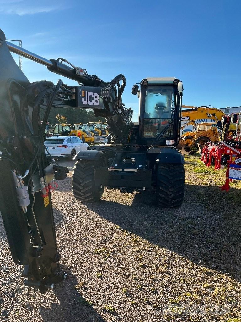 JCB Hydradig 110W Ekskavatori uz riteņiem