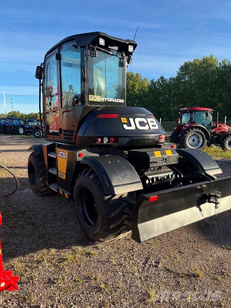 JCB Hydradig 110W Ekskavatori uz riteņiem