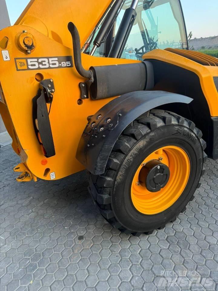 JCB 535-95 Teleskopiskie manipulatori