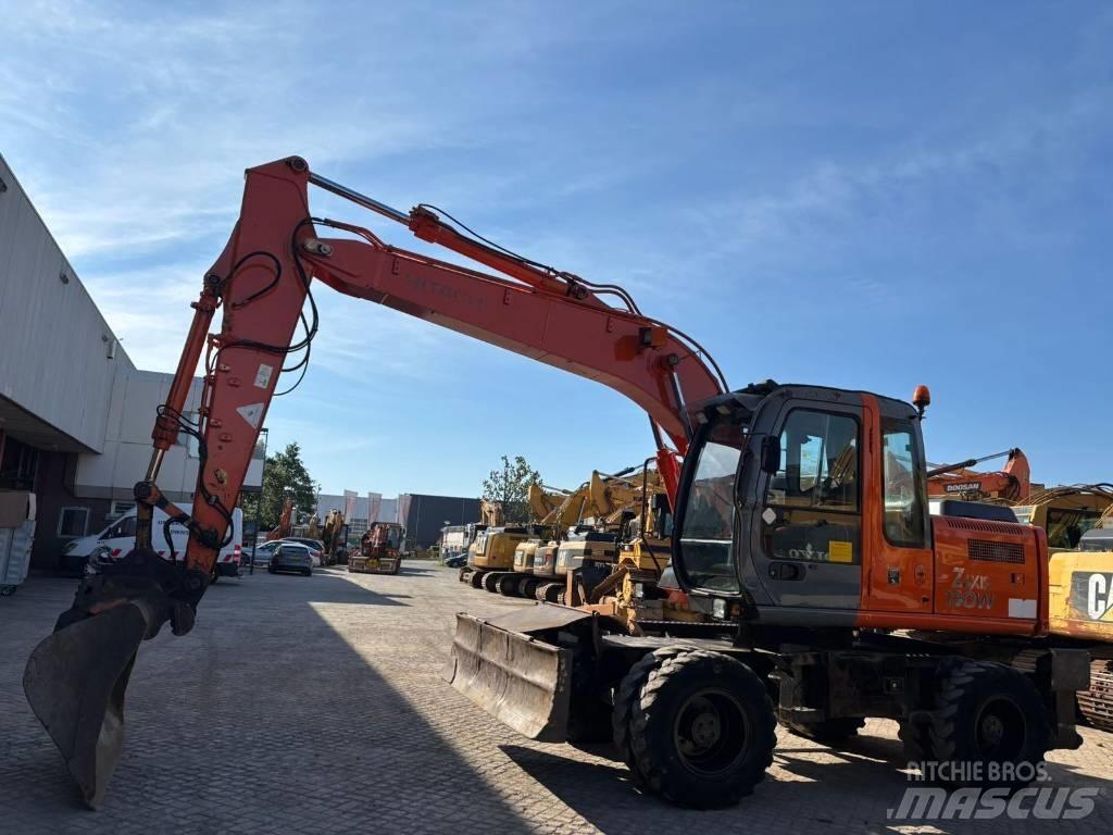 Hitachi ZX 130 W Ekskavatori uz riteņiem