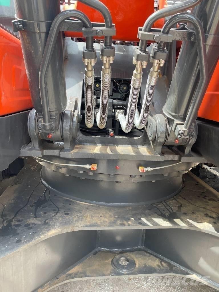 Doosan DX 225 Vidēja lieluma ekskavatori 7 t - 12 t