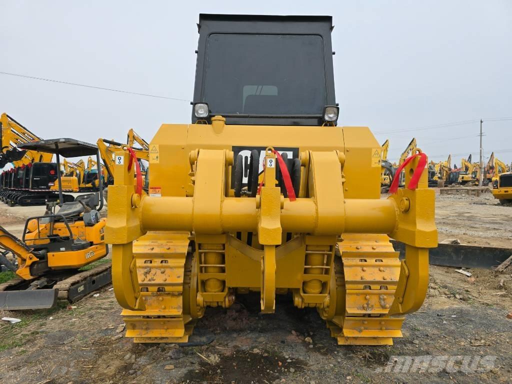 CAT D7G Kāpurķēžu buldozeri
