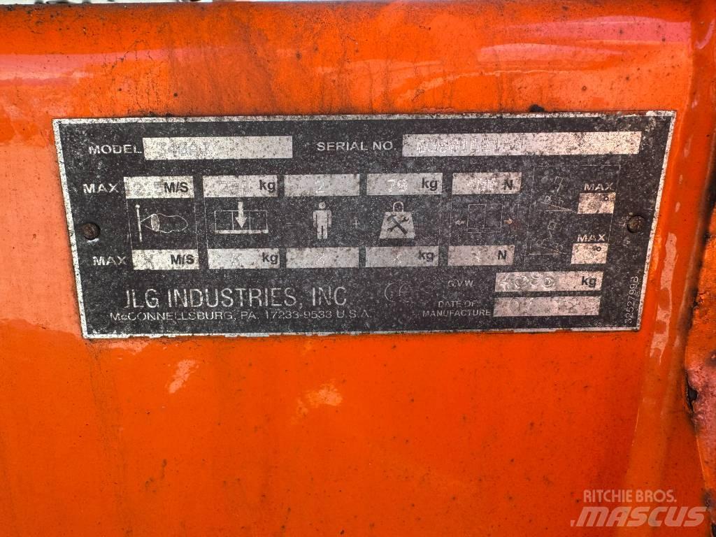 JLG 340AJ Strēles pacēlāji