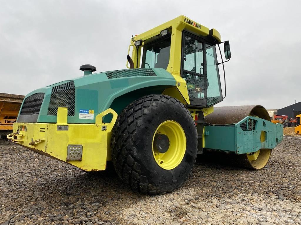 Ammann ASC 110 Vienvalča grunts veltņi