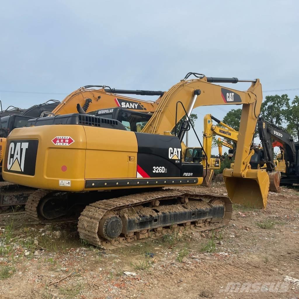 CAT 326D2 Kāpurķēžu ekskavatori