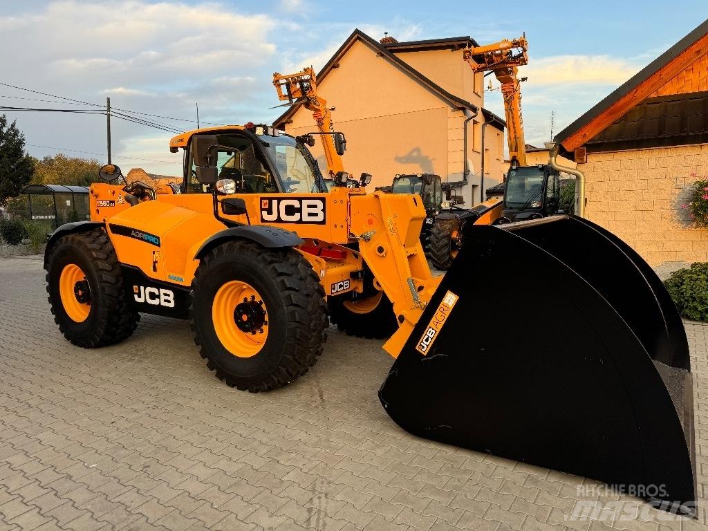 JCB 560-80 AGRI PRO Lauksaimniecības pacēlāji