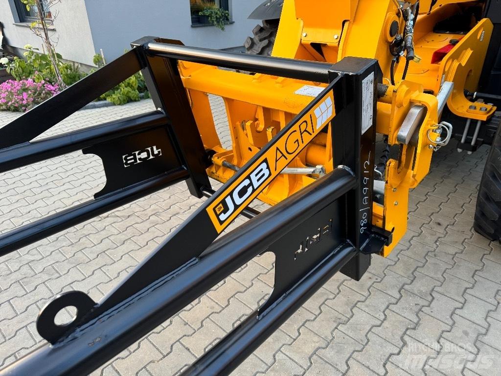 JCB 560-80 AGRI PRO Lauksaimniecības pacēlāji